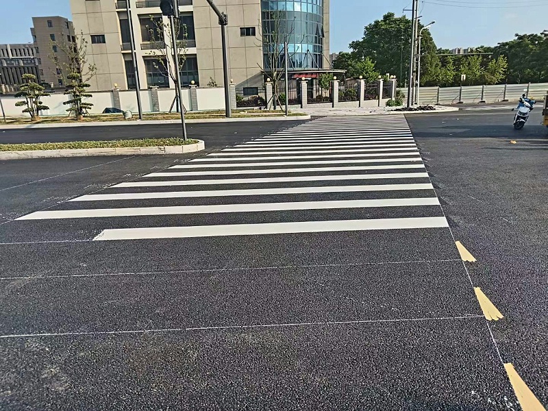 熱熔標(biāo)線涂料,熱熔標(biāo)線涂料施工,安全駕駛