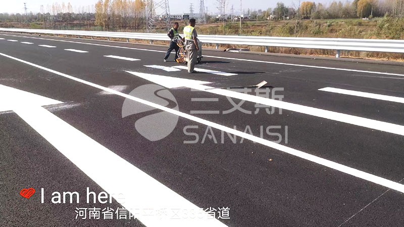 路面縫隙大,熱熔標(biāo)線涂料,熱熔標(biāo)線涂料施工