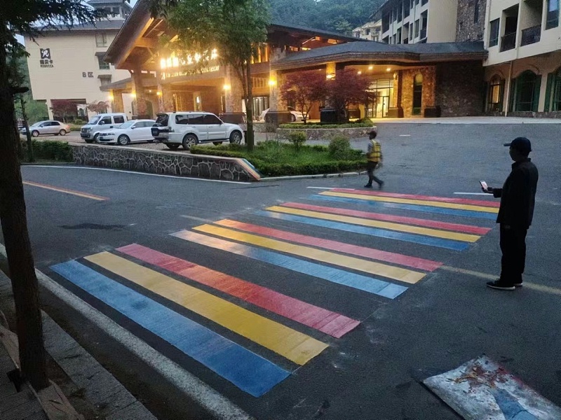 透視熱熔標線涂料價格差異：原材料與配方成本成關(guān)鍵因素