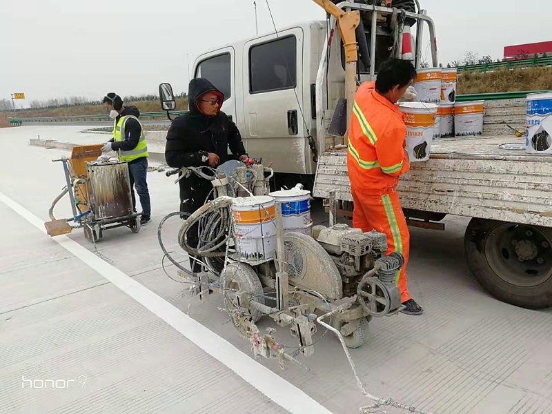 雙組份標(biāo)線涂料,道路標(biāo)線施工,涂料價(jià)格