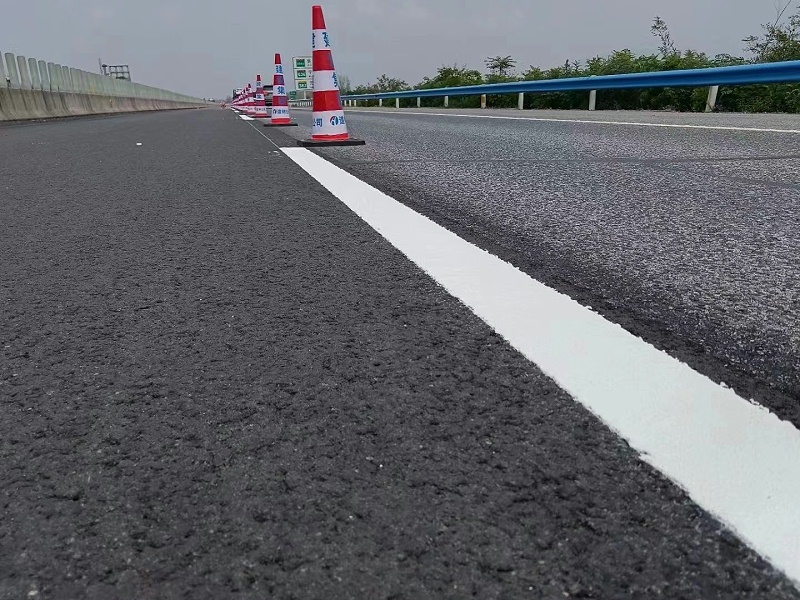熱熔型道路標(biāo)線涂料,道路標(biāo)線涂料優(yōu)勢(shì),道路標(biāo)線涂料
