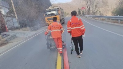 路面標(biāo)線熱熔涂料在不同氣候條件下的適應(yīng)性研究