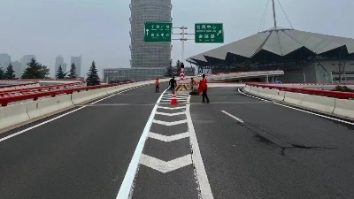 如何提高路面標(biāo)線熱熔涂料的耐磨性與反光效果？