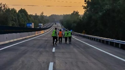 防滑標線涂料在雨雪天氣下的應(yīng)用優(yōu)勢