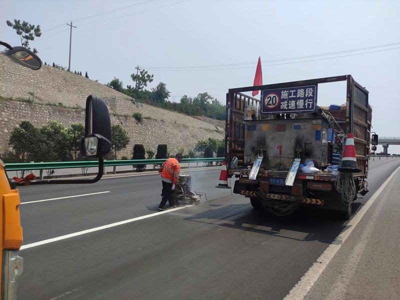 熱熔道路標(biāo)線,路面標(biāo)線熱熔涂料