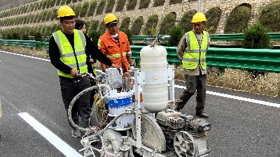 噴涂雙組份標線涂料設(shè)備操作規(guī)范與參數(shù)設(shè)置要點