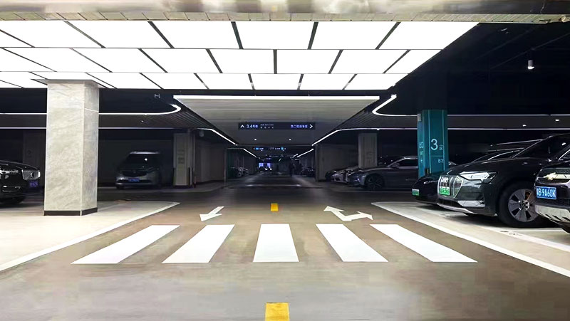 如何在新鋪瀝青路面上施工冷漆標(biāo)線涂料