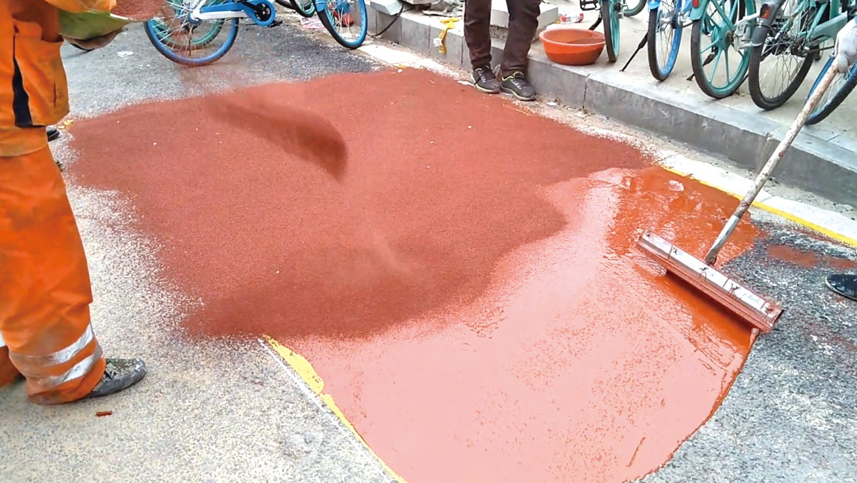 彩色防滑路面防止出現(xiàn)損壞的三種方法