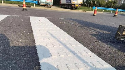 適用各種路面，熱熔標線涂料的廣泛應用