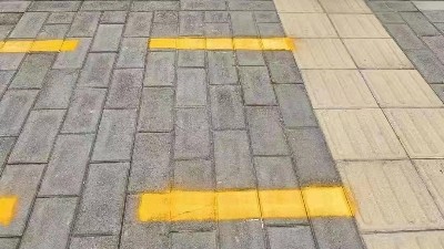 應(yīng)對(duì)季節(jié)性挑戰(zhàn)：道路標(biāo)線(xiàn)工程在高溫與嚴(yán)寒氣候下的工藝調(diào)整要點(diǎn)