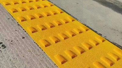 熱熔標(biāo)線涂料耐磨耐久性出色，保障道路標(biāo)線長(zhǎng)期清晰醒目