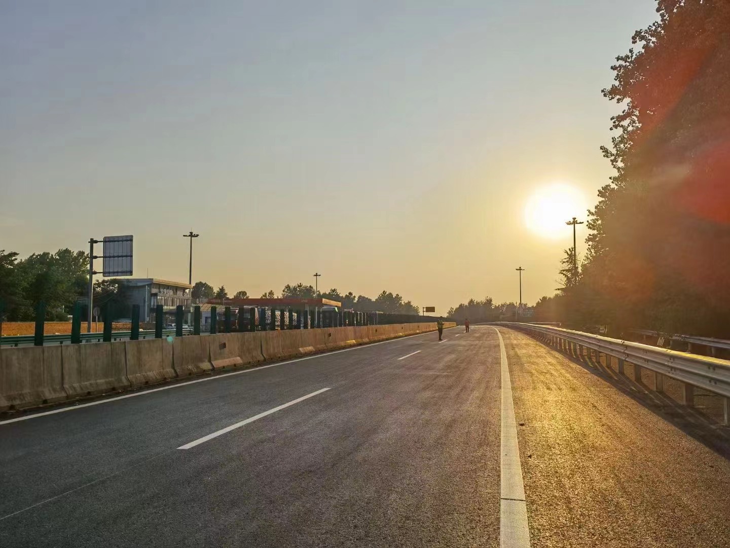 熱熔標(biāo)線施工 (332)