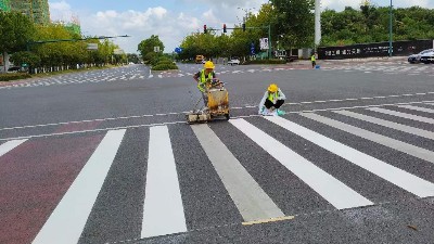 夜間行車安全隱患破解：市政熱熔標(biāo)線逆反射值優(yōu)化指南