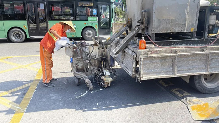 為什么熱熔標(biāo)線施工后干燥慢？