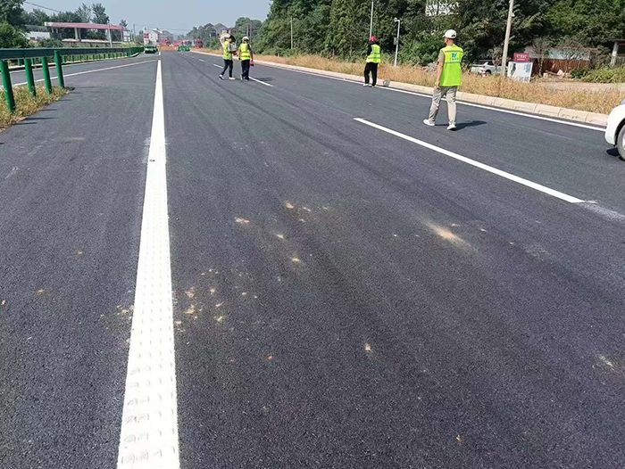 三艾斯為沅辰高速打造經(jīng)久耐用的路面標線