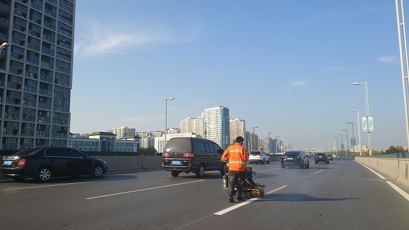 熱熔標(biāo)線涂料生產(chǎn)企業(yè),熱熔標(biāo)線涂料廠家