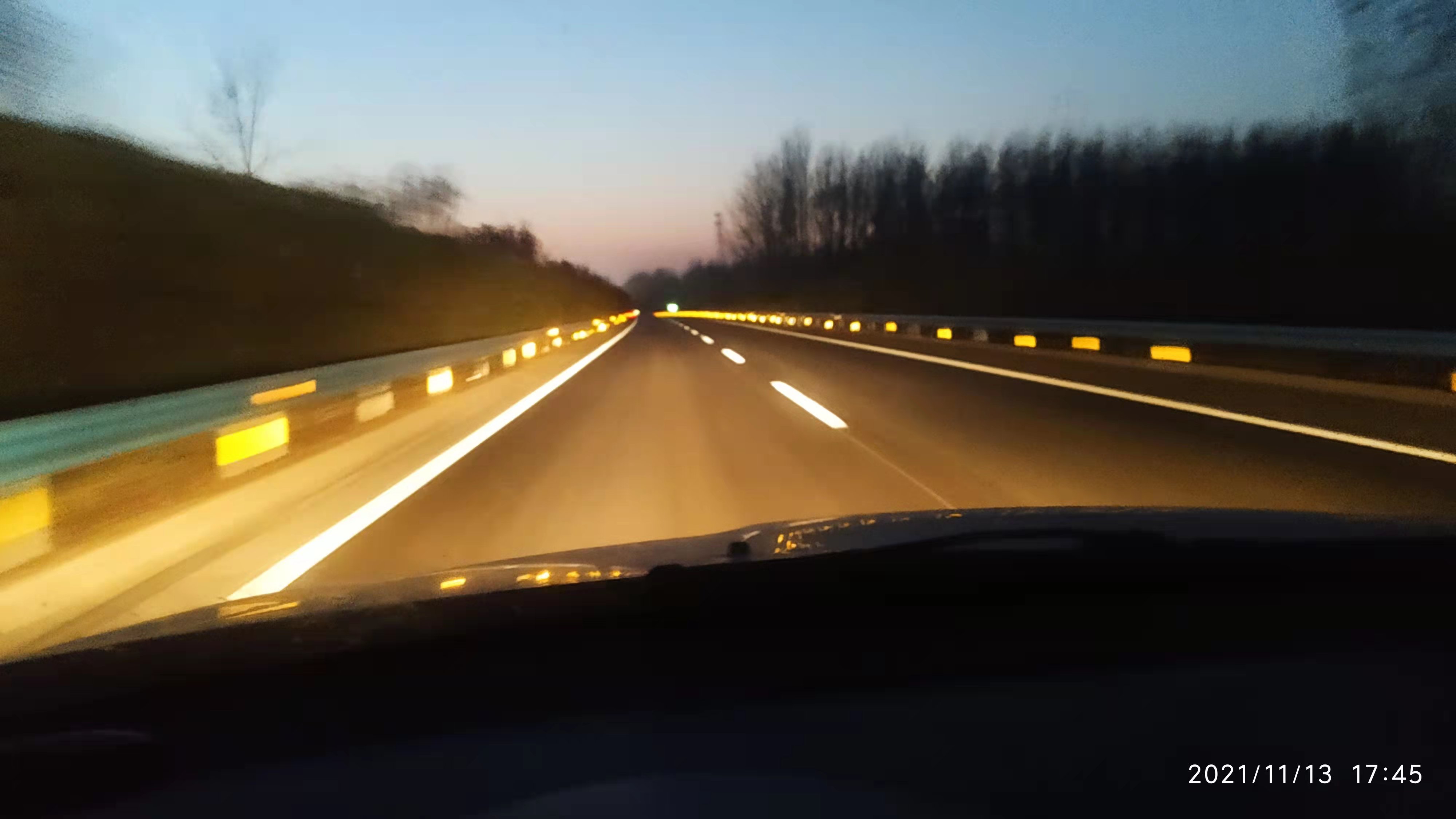 熱熔標線涂料的耐久性與反光效果分析