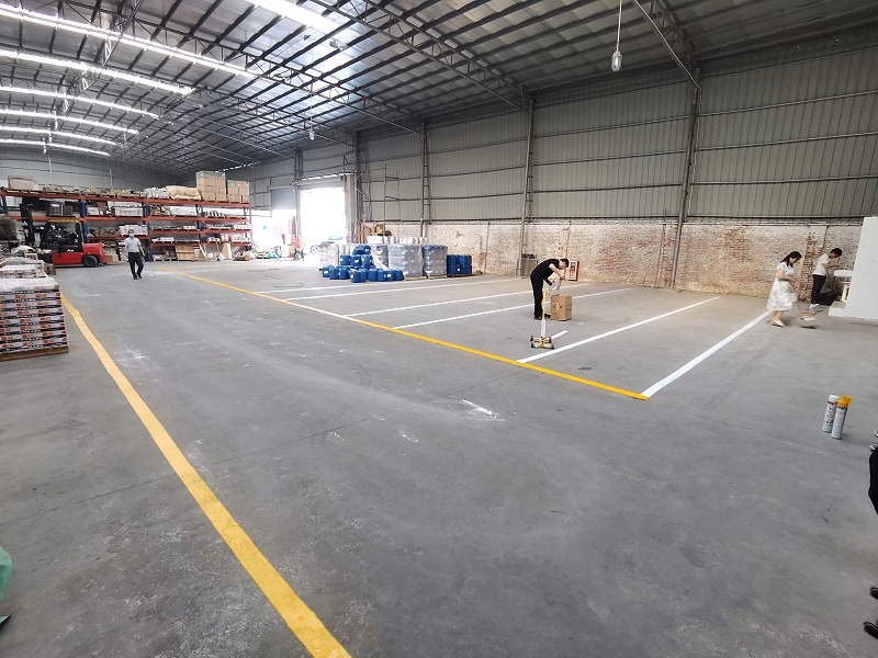 冷漆涂料,地下車庫標(biāo)線施工,冷漆涂料施工