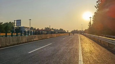 道路標(biāo)線熱熔涂料在不同路面的適用性