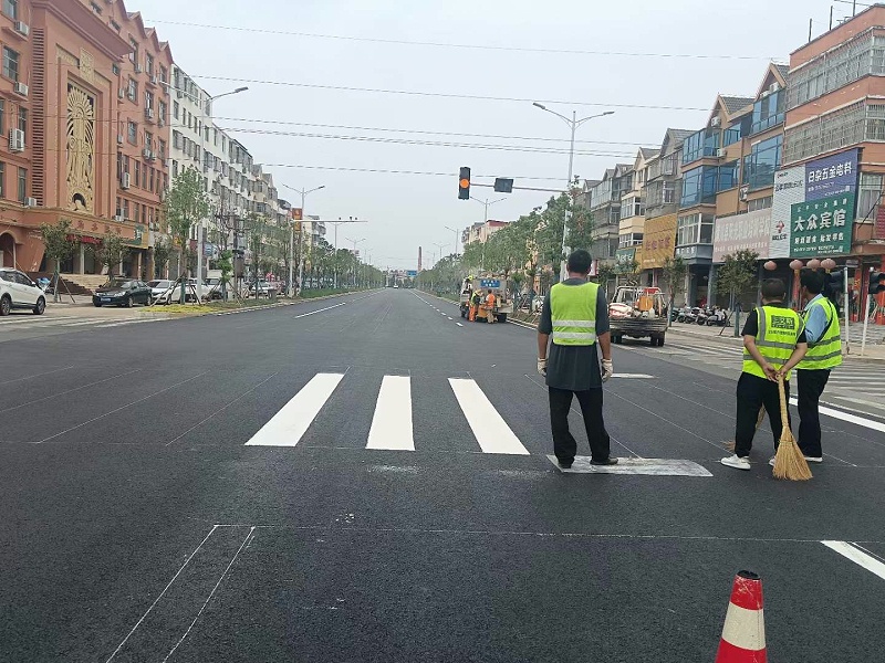 熱熔標線施工 (664)