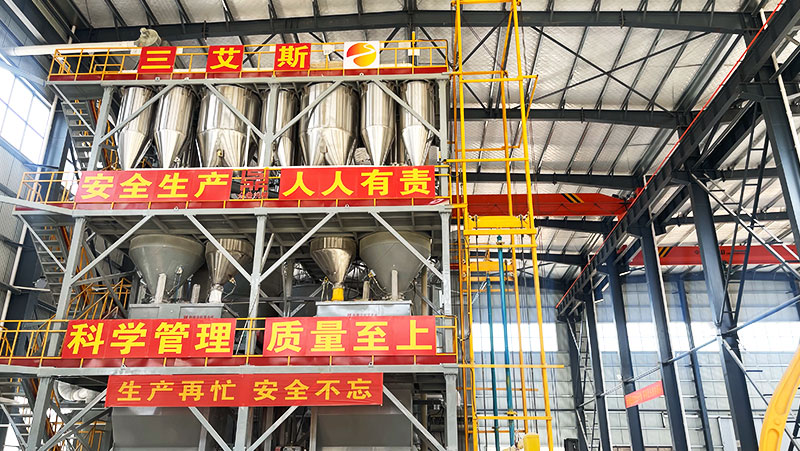 三艾斯標(biāo)線涂料產(chǎn)品堆放 (38)