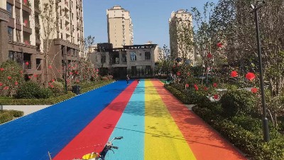 路面改色涂料的美觀持久性與多功能用途