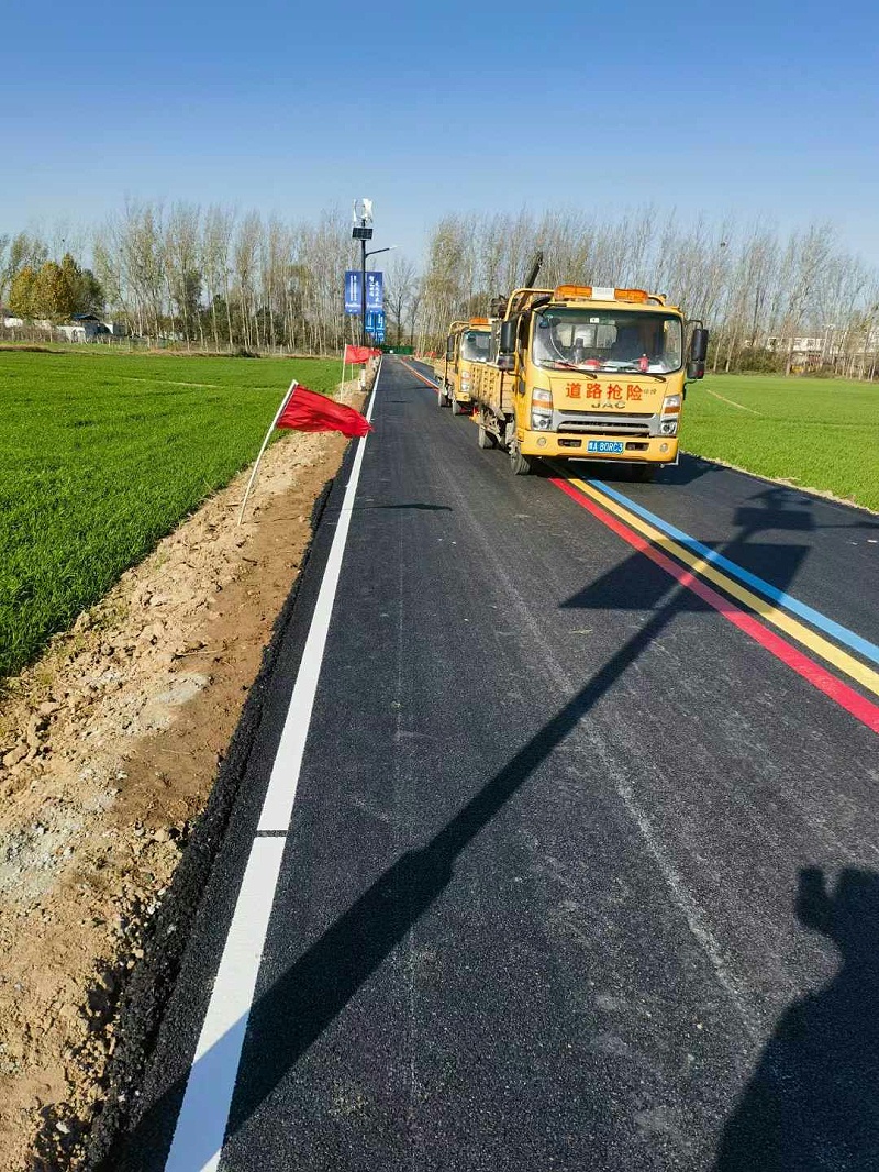 道路標(biāo)線熱熔涂料,道路標(biāo)線熱熔涂料施工,標(biāo)線熱熔涂料