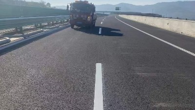 交通標(biāo)線涂料施工中的安全問(wèn)題與防護(hù)